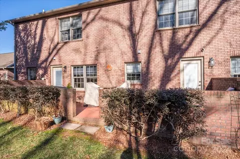 Exterior - 907 3rd Street Ne Pl NE, Conover, NC 28613 photo 3 of 6