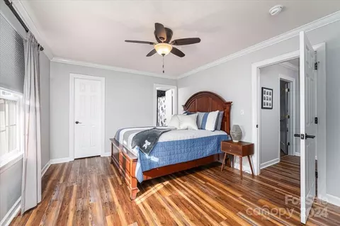 Bedroom - 907 3rd Street Ne Pl NE, Conover, NC 28613 photo 3 of 5