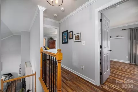 Entry Way - 907 3rd Street Ne Pl NE, Conover, NC 28613 photo 2 of 2