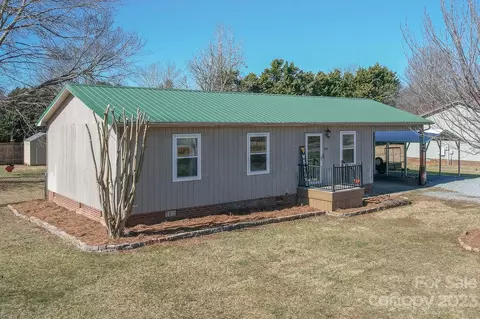 4329 Startown Rd, Newton, NC 28658