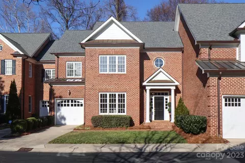 4808 Park Phillips Ct, Charlotte, NC 28210