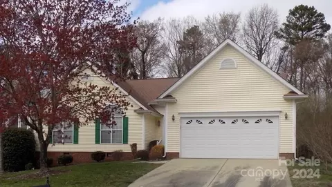 10017 Gardendale Ct, Charlotte, NC 28269