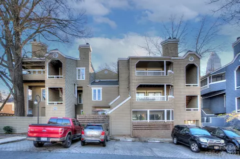 413 W 8th G St #G, Charlotte, NC 28202