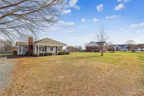 3910 Matthew Dr, Monroe, NC 28110 photo 2