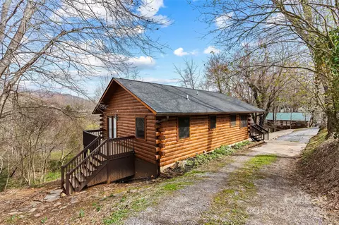 231 Cedarwood Dr, Waynesville, NC 28785