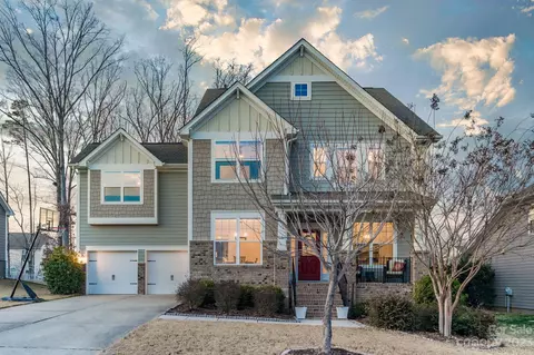 3205 Ringtail Dr, Waxhaw, NC 28173