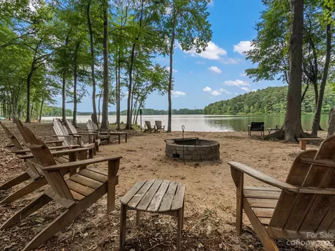 1145 San Michele Pl, Davidson, NC 28036