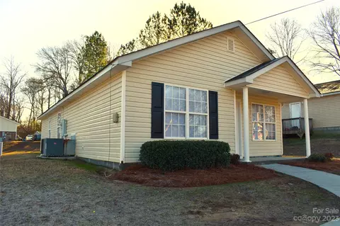 724 N Chestnut St, Gastonia, NC 28054