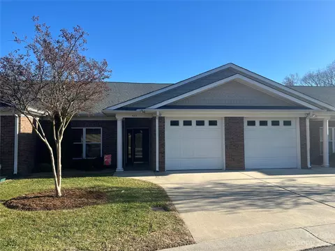423 Wyndham Place Ne Pl, Concord, NC 28025