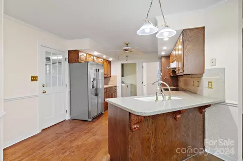 Kitchen - 2468 Eagle Dr, Conover, NC 28613 photo 4 of 4