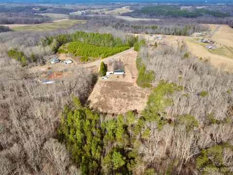 2029 Brandon Hills Rd, Yadkinville, NC 27055