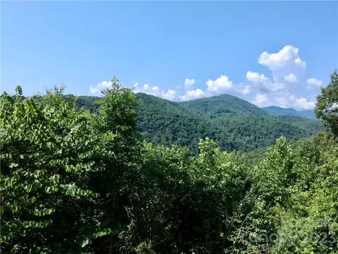 677 White Water 30 Way #30, Marshall, NC 28753