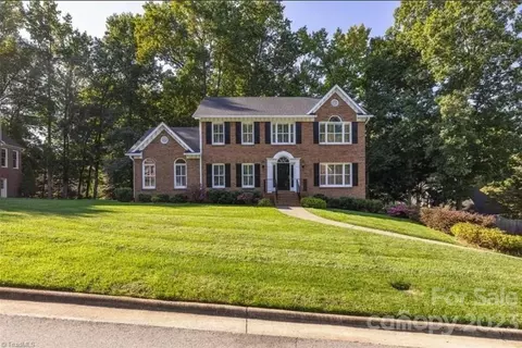 968 Ridge Gate Dr, Lewisville, NC 27023
