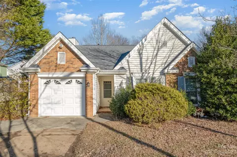 9809 Stephen Thompson Ln, Charlotte, NC 28213