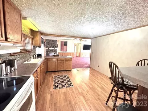 194 Guilford Rd, Harmony, NC 28634 photo 12