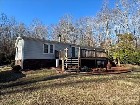 194 Guilford Rd, Harmony, NC 28634 photo 6