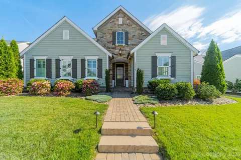 13525 Old Store Rd, Huntersville, NC 28078