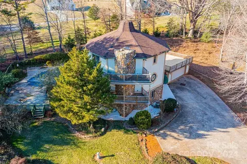 242 Wood Hollow Rd, Taylorsville, NC 28681