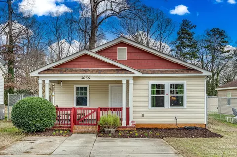 3035 Ridge Ave, Charlotte, NC 28208
