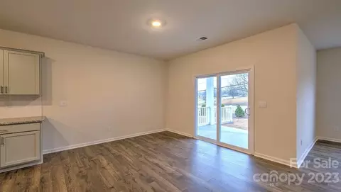 43 Callie River Ct, Clyde, NC 28786 photo 5