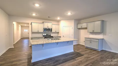 43 Callie River Ct, Clyde, NC 28786 photo 2