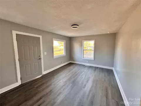 614 Chestnut St, Stanley, NC 28164 photo 4