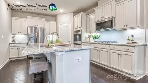 5876 Oak Branch 137 Cir #137, Maiden, NC 28650