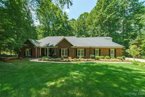5378 Stone Brook Ct, Davidson, NC 28036
