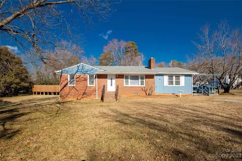 1718 Country Lodge Rd, Fort Mill, SC 29708