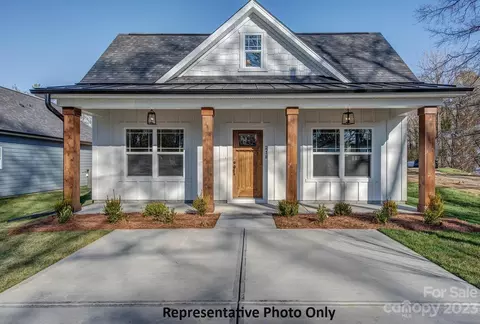 108 Crescent Dr, Bessemer City, NC 28016