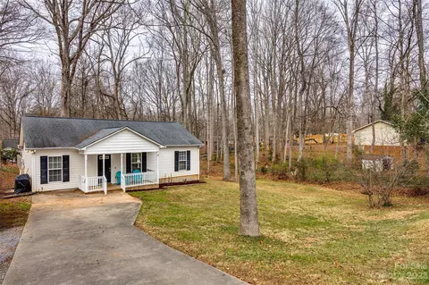 18 Brookwood Dr, York, SC 29745