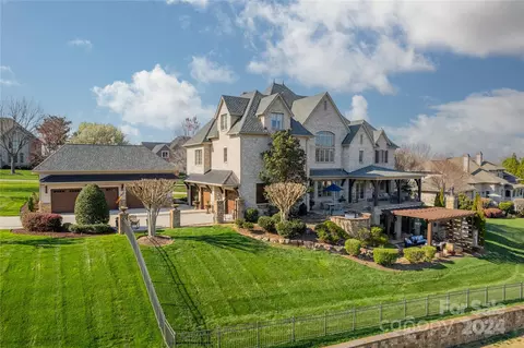 1112 Baltusrol Ln, Marvin, NC 28173