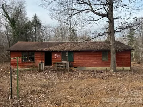 3978 Pritchard Dr, Morganton, NC 28655