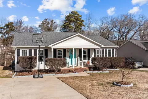 645 Loch Lomond Cir, Concord, NC 28025