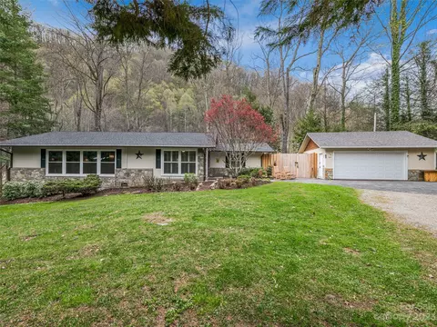 176 Laurel Branch Rd, Maggie Valley, NC 28751