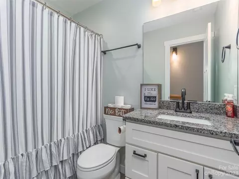 44 Trevor Trl, Clyde, NC 28721 photo 16