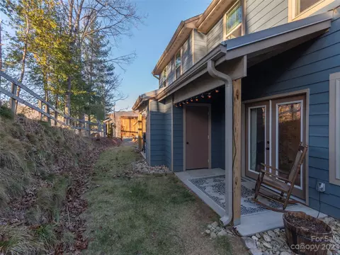 44 Trevor Trl, Clyde, NC 28721 photo 18