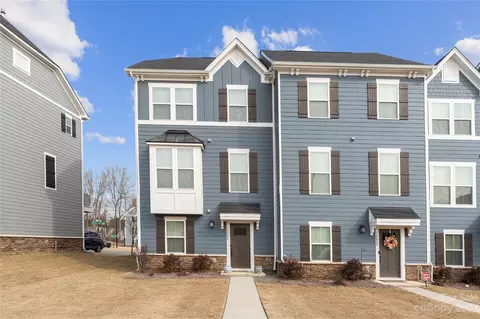 10824 Overlook Mountain Dr, Charlotte, NC 28216