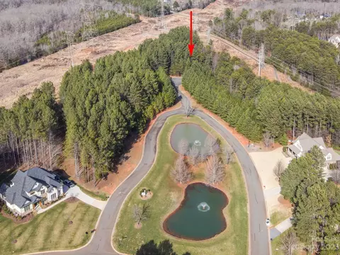 2120 Wood Clough Ct, Belmont, NC 28012