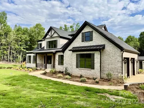 530 Deanne Dr, Rock Hill, SC 29730