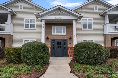 16947 Doe Valley Ct, Cornelius, NC 28031