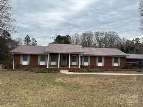 409 Troutman Farm Rd, Statesville, NC 28677