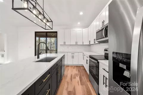 Kitchen - 44 Curtis Miles Rd, Alexander, NC 28701 photo 4 of 4