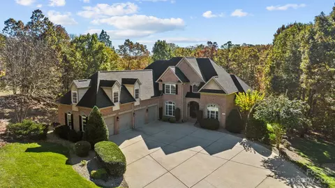 5922 Johnson Rd, Lake Wylie, SC 29710
