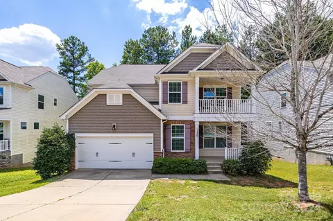 126 Carolinian Dr, Statesville, NC 28677