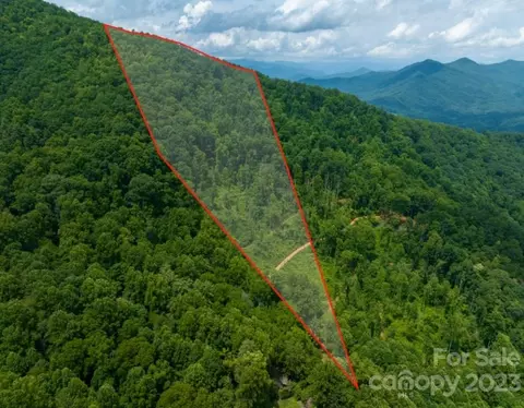 2 Macktown Gap Rd, Sylva, NC 28779