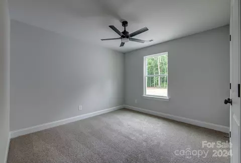527 Blacksnake Rd, Stanley, NC 28164 photo 12