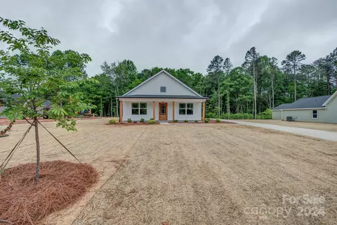 527 Blacksnake Rd, Stanley, NC 28164 photo 2