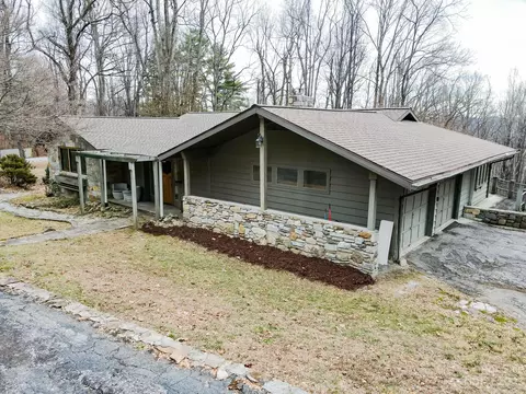 2618 Hebron Rd, Hendersonville, NC 28739