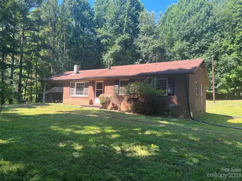 205 Bayfield Rd, Wilkesboro, NC 28697